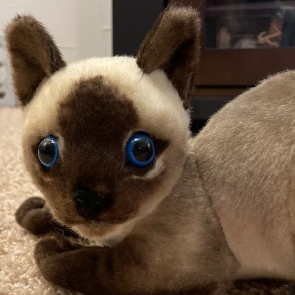Realistic Siamese Cat Stuffed Plush Animal NWT - Picture 6 of 6